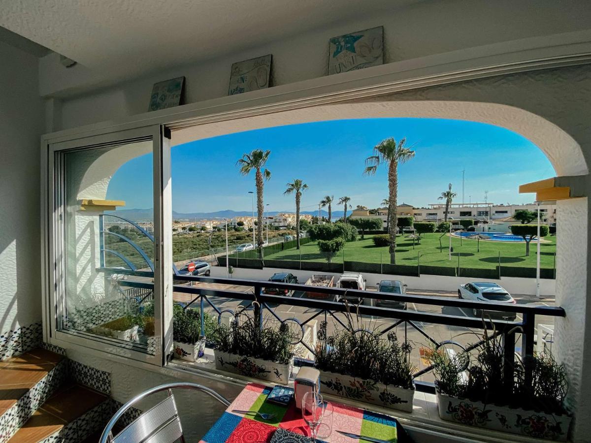 Stunning 2 Bedroom Apartment With Pool View Alicante Eksteriør billede