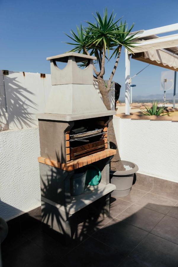 Stunning 2 Bedroom Apartment With Pool View Alicante Eksteriør billede