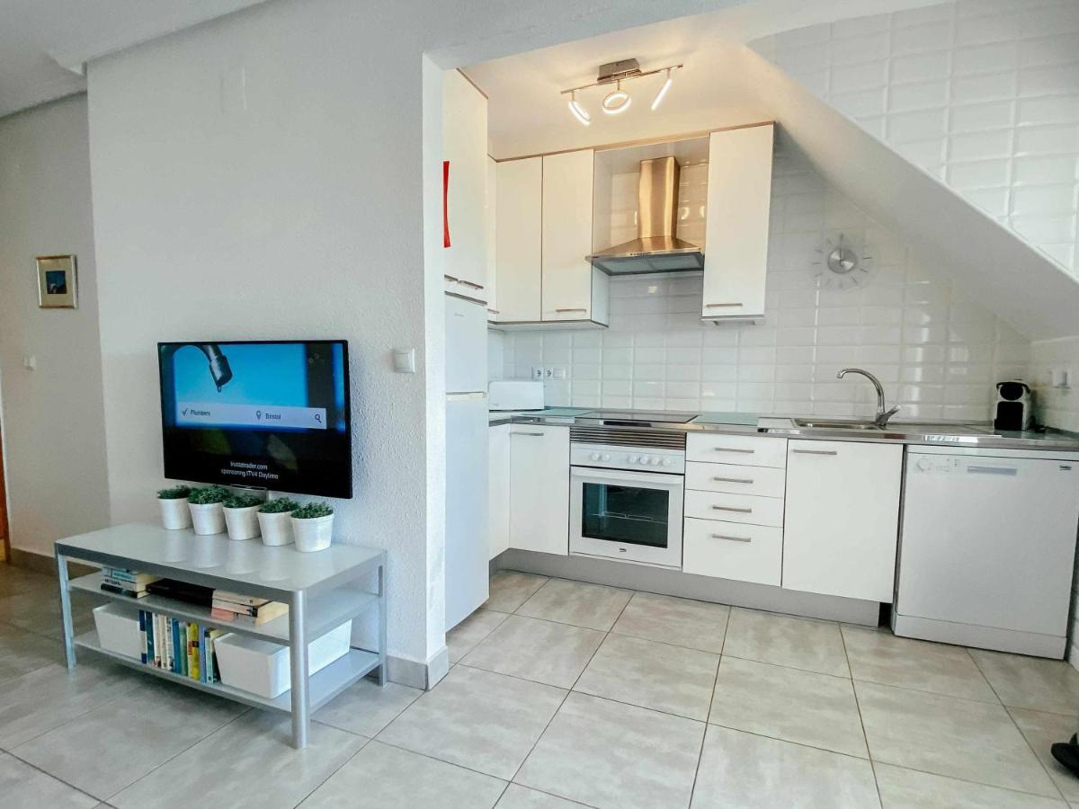 Stunning 2 Bedroom Apartment With Pool View Alicante Eksteriør billede