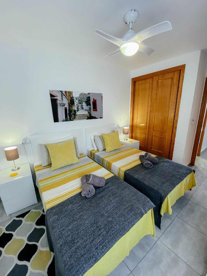 Stunning 2 Bedroom Apartment With Pool View Alicante Eksteriør billede